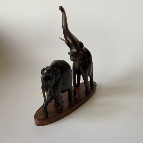 Hand Carved Water Buffalo Horn Elephant Sculpture Figurine - Picture 3 of 10